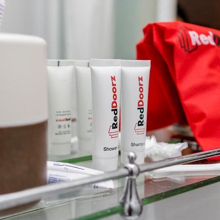 Reddoorz Plus @ Pham Ngu Lao 2 Ho Či Minovo Město Exteriér fotografie